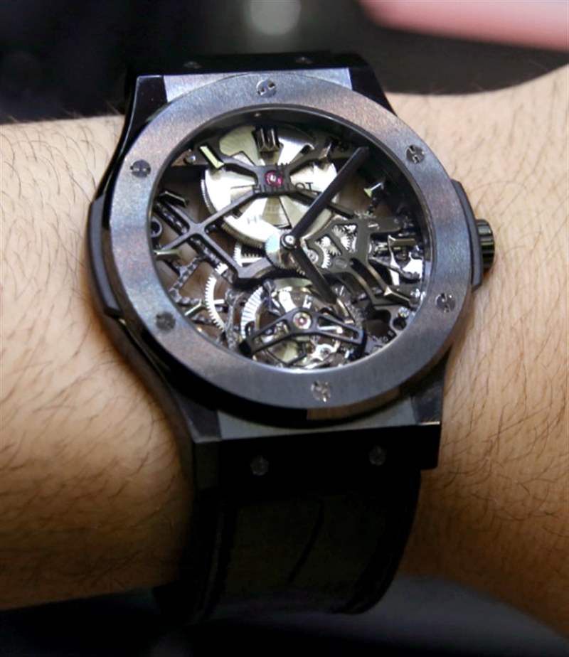 宇舶(Hublot)經(jīng)典融合鏤空陀飛輪45毫米手表動手實(shí)踐-復(fù)刻表