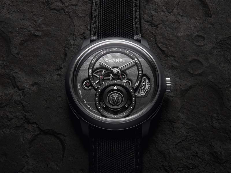 Chanel香奈兒新品亮點(diǎn):Monsieur de Chanel隕石盤(pán)陀飛輪,J12 Cyber??netic黑白像素-復(fù)刻表