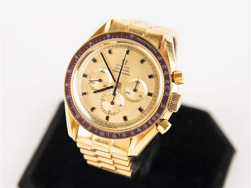 美國宇航員Walter Schirra擁有的OMEGA Speedmaster金殼紀念版腕表以190萬美元拍賣成交-復刻表