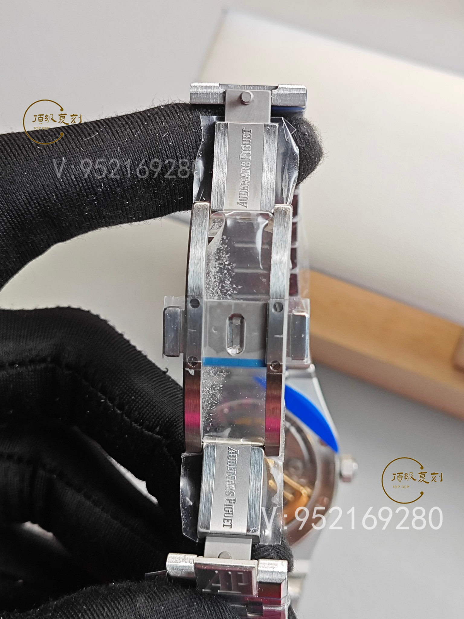 深入解析APS愛彼復(fù)刻表15500藍面版：4302一體機芯與原裝同步功能-復(fù)刻表